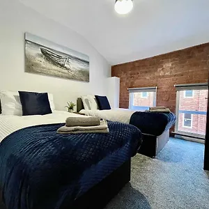  Apartment 1 Silvester Square