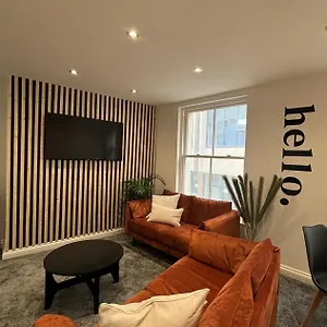  Apartment Modern Two Bed